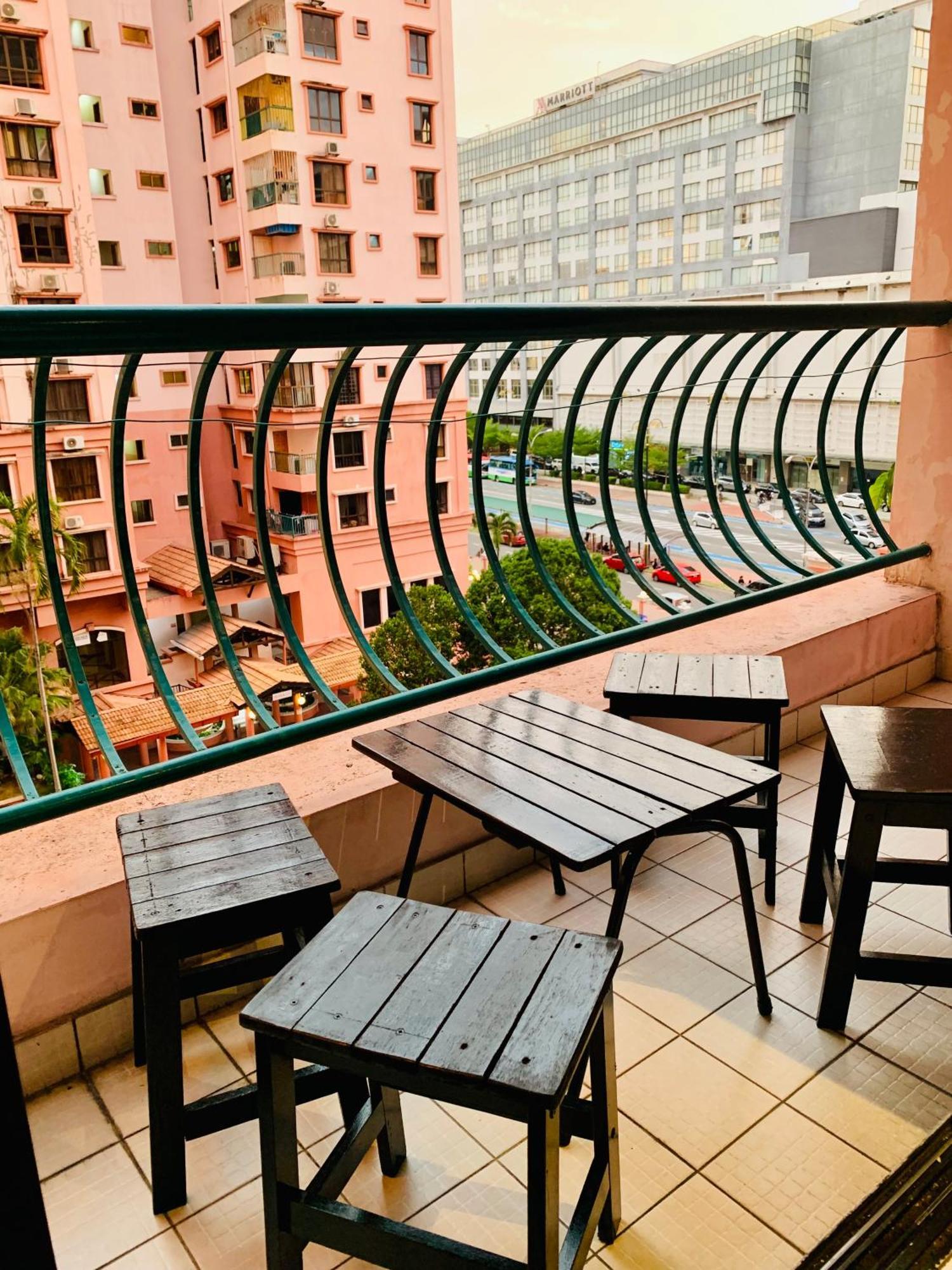 Apartment Marina Court Kk